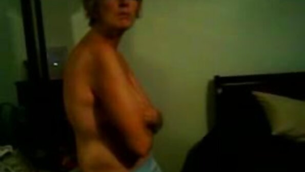 Vicki Chase teilt ihren reifen Freund mit einer anderen Frau