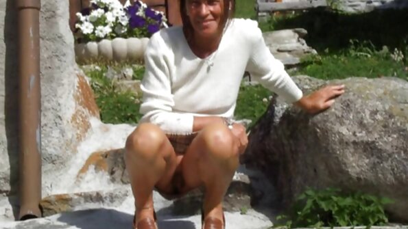 Die hübsche Kortney Kane lässt sich von einem jungen Mann die Muschi ficken